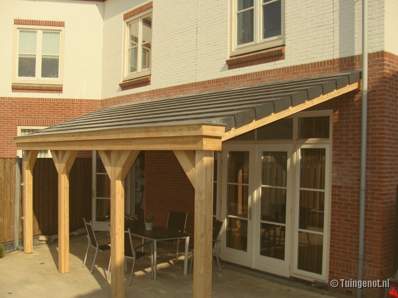 veranda gelam lariks.JPG